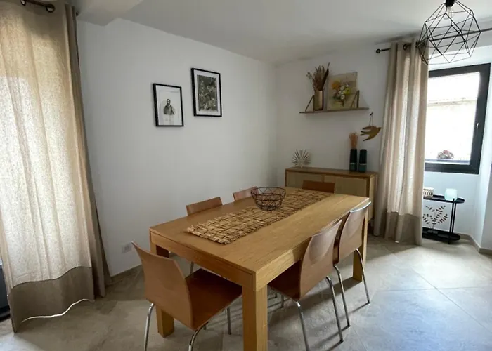 Holiday home Maisonnette Typique De Village