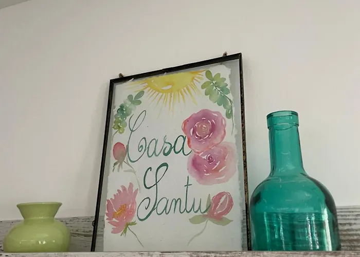 Maisonnette Typique De Village *