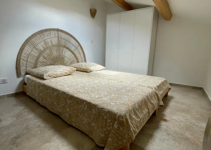 Maisonnette Typique De Village Bastelica